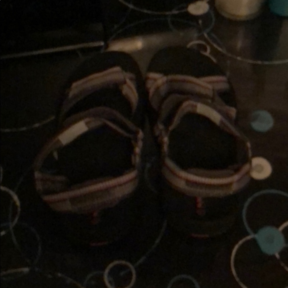 To small - Picture 3 of 3